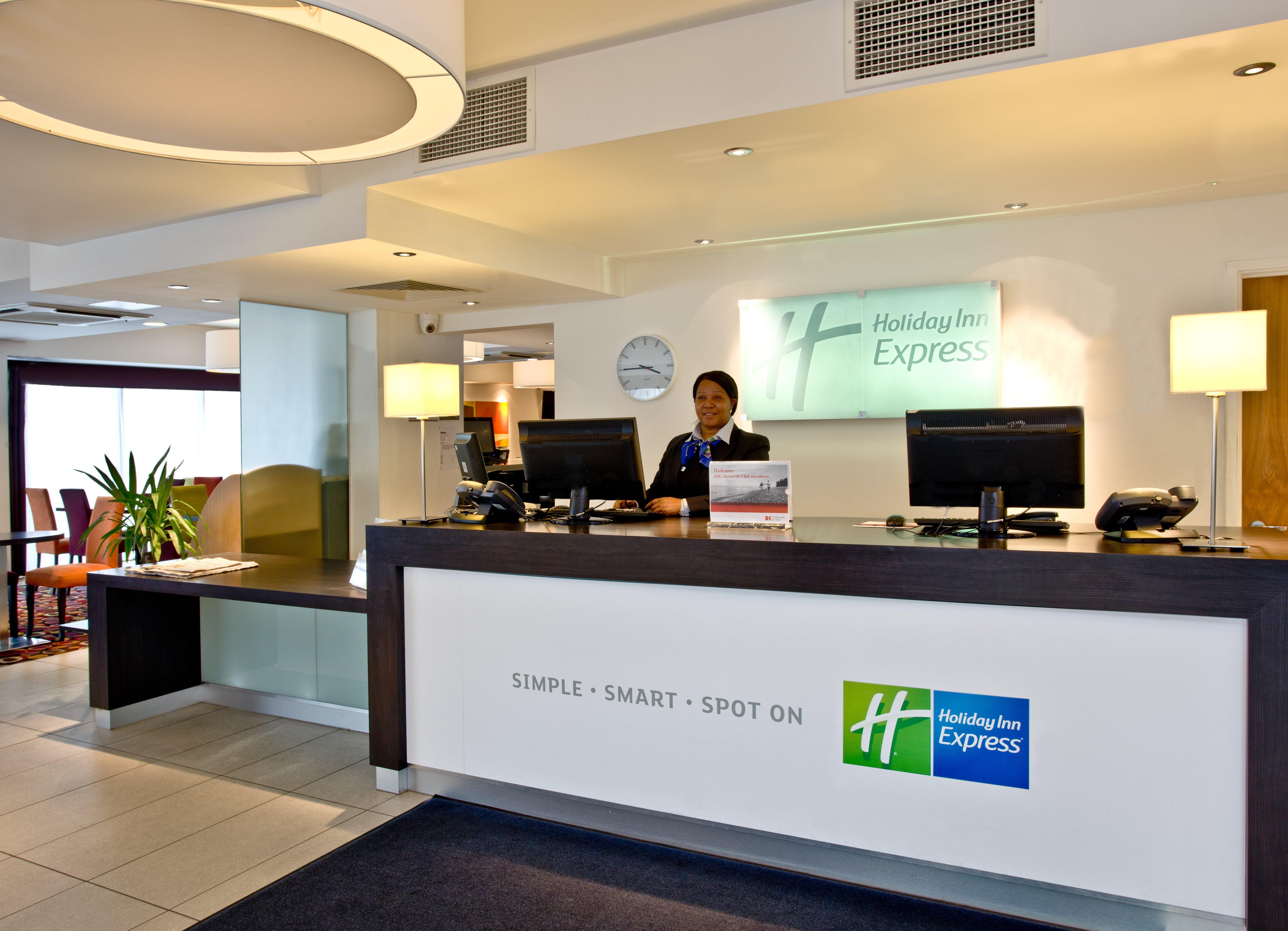 Holiday Inn Express Birmingham South A45, An Ihg Hotel Exterior foto