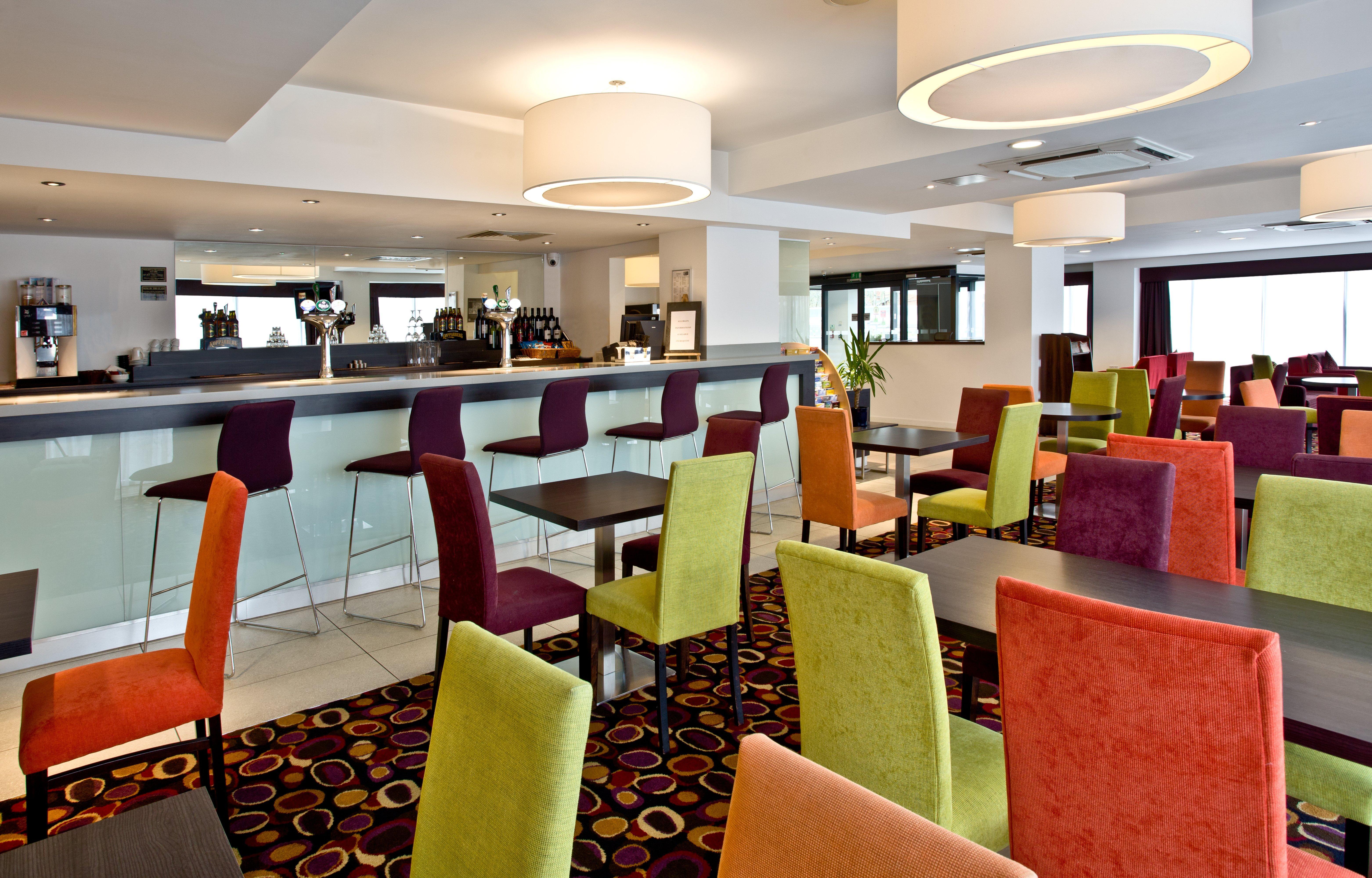Holiday Inn Express Birmingham South A45, An Ihg Hotel Exterior foto