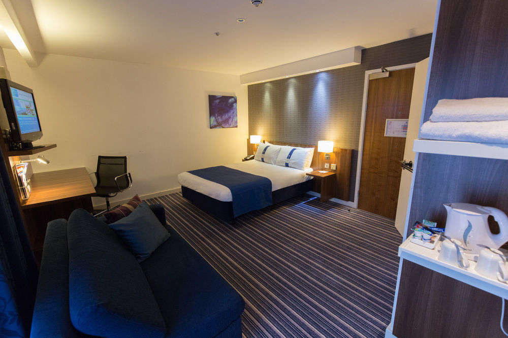 Holiday Inn Express Birmingham South A45, An Ihg Hotel Exterior foto